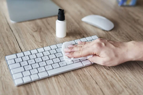 Detalle Del Teclado Del Ordenador Desinfectado — Foto de Stock