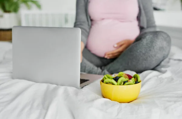 Snack Saludable Mujer Embarazada — Foto de Stock