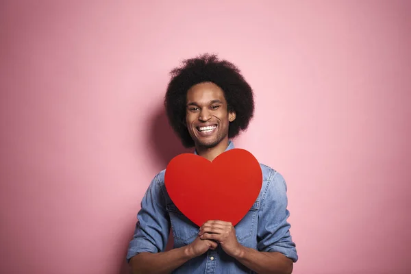 Felicidad Hombre Africano Con Gran Corazón Estudio Tiro — Foto de Stock