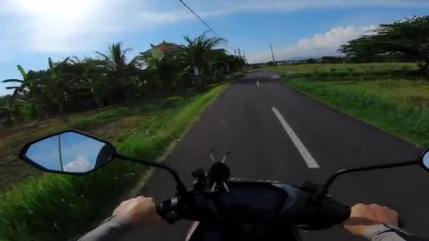 Jazda Motocyklem Utwardzonej Drodze Pierwszej Osobie Bali — Wideo stockowe