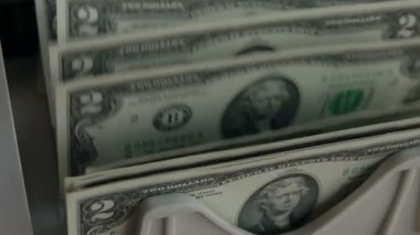 Makine sayma faturaları 2usd sayar. Ağır çekim