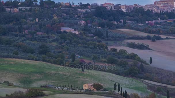 Buenas noches sobre Pienza. Tiempo de caducidad — Vídeo de stock