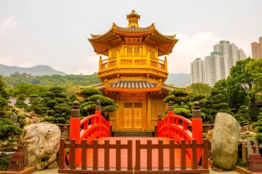 Nan Lian Bahçe ve Hong Kong gökdelenler altın köşk
