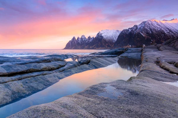 Manhã na Praia de Stony da Noruega — Fotografia de Stock