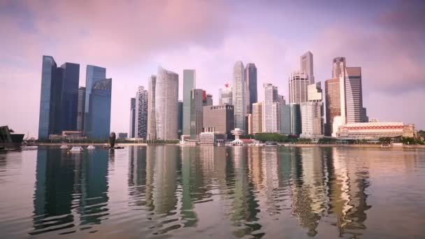 Buenos Días Singapur Vista Marina Bay Reflejos Rascacielos Agua Lazo — Vídeo de stock