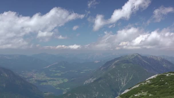 Áustria Obertraun Panorama Montanhas Vales Dia Ensolarado Verão — Vídeo de Stock