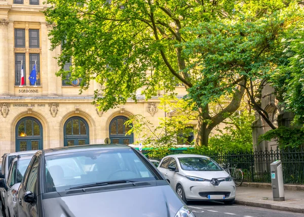 França Dia Ensolarado Verão Paris Jardim Verde Perto Universidade Sorbonne Imagens De Bancos De Imagens