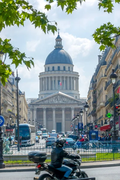 Γαλλία Παρίσι Μαΐου 2019 Καλοκαιρινή Ηλιόλουστη Μέρα Μεγάλη Κίνηση Στην — Φωτογραφία Αρχείου
