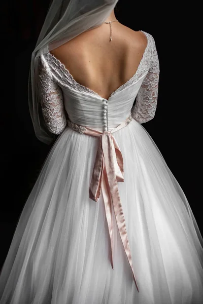 Vista Posteriore Della Donna Elegante Abito Sposa Elegante Con Pizzo — Foto Stock