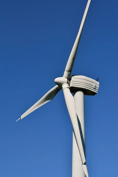 Wind turbine closeup — Stock Photo, Image