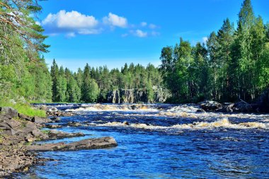 Eşik Padun nehir Chirko-Kem üzerinde. Karelya, Rusya Federasyonu
