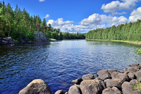 River Chirko-Kem. Carélia, Rússia — Fotografia de Stock
