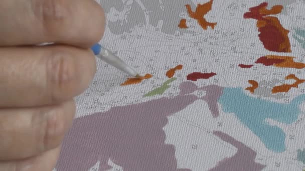 Dibujo Por Números Con Fino Pincel Pinturas Acrílicas Sobre Lienzo — Vídeo de stock