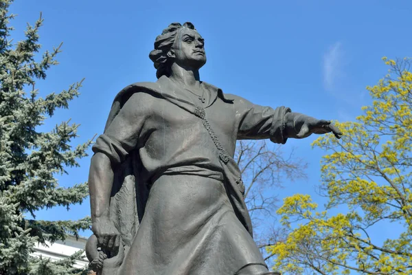 Kaliningrad, Rosja - 20 kwietnia 2019: Pomnik Piotra Wielkiego, cesarza Rosji — Zdjęcie stockowe