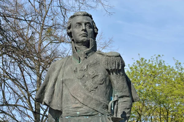 Kaliningrado, Rússia - 20 de abril de 2019: monumento ao grande comandante russo Mikhail Illarionovich Kutuzov — Fotografia de Stock