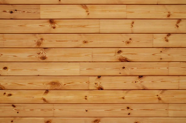 Pared de madera de coníferas. Hermoso fondo horizontal natural —  Fotos de Stock