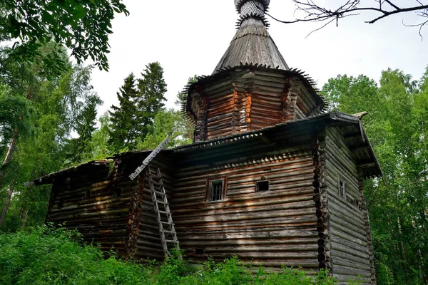 圣尼古拉斯教堂 建于1602年 俄罗斯卡累利阿Okhta河沿岸的Troitsky岛 — 图库照片