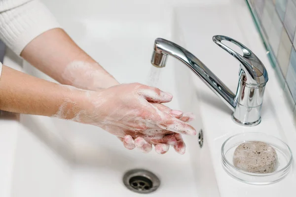 Vasker Hender Forebygging Coronavirus Vask Hendene Med Antibakteriell Såpe Varme – stockfoto