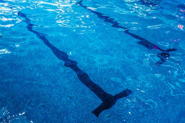 Çocuklar Yetişkinler Için Havuz Havuzun Bir Parçası Beyaz Temiz Mavi — Stok fotoğraf