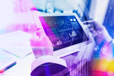 Grafiklerle Internet aygıtı kullanarak renkli kavramı