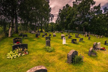 25 Temmuz 2015: Rodven, Norveç'in çıta kilisenin mezarlık