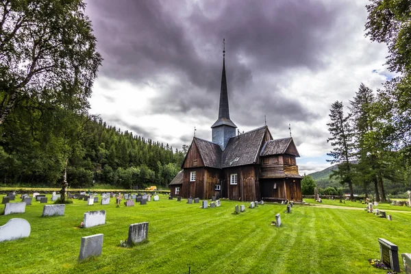 27 de julho de 2015: Igreja de Kvikne, Noruega — Fotografia de Stock