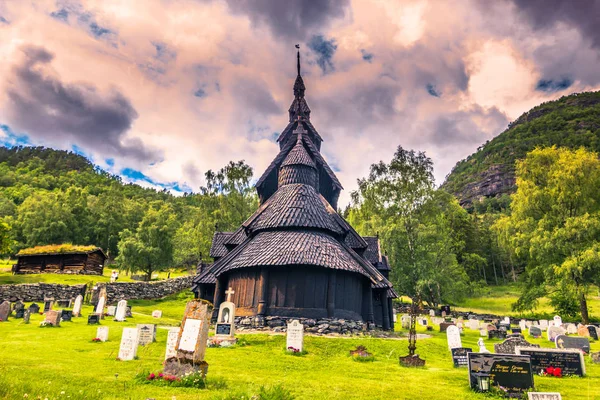 23 de julho de 2015: A Igreja Stave de Borgund em Laerdal, Noruega — Fotografia de Stock