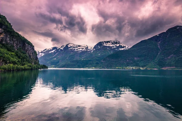 21 Temmuz 2015: Hardanger fiyort, Norveç Panoraması