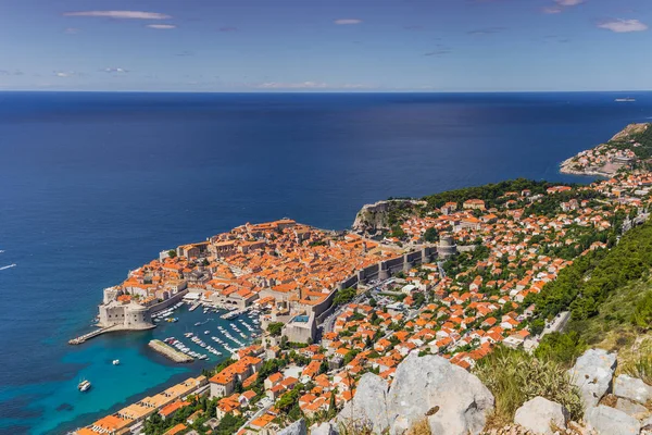 July 16, 2016: Panorama of Dubrovnik, Croatia — Stock Photo, Image