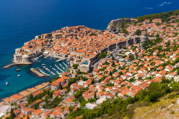 July 17, 2016: TIlf-shifted panorama of Dubrovnik, Croatia — Stock Photo, Image