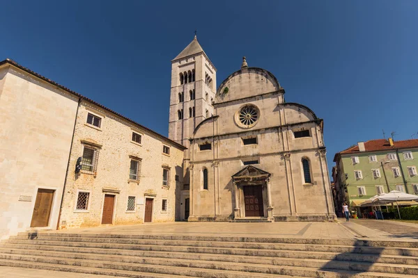 July 20, 2016: Entrance to the cathedral of Zadar, Croatia — Stock Photo, Image