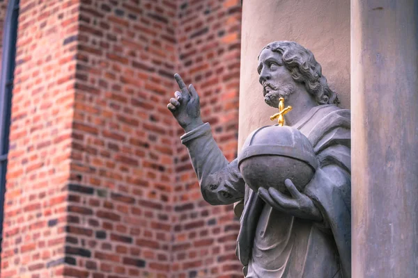 21 січня 2017: Статуї німецький церкви Старого міста Стокгольм, Швеція — стокове фото