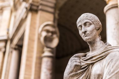 30 Mayıs 2016: Vatikan C Vatikan Müzesi'nde bir kadın heykelinin