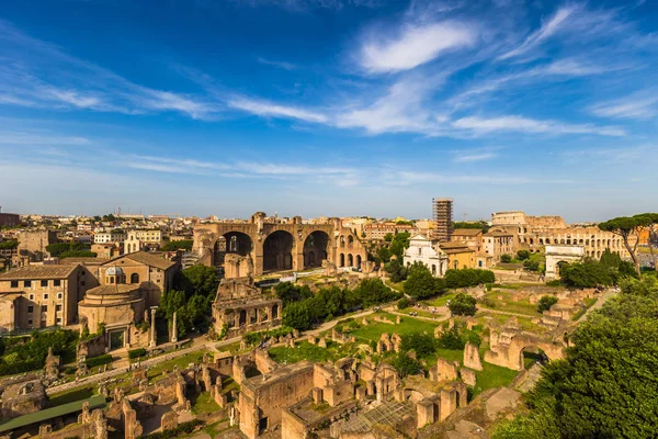 28 de mayo de 2016: Panorama del antiguo Foro visto desde lo alto de — Foto de Stock