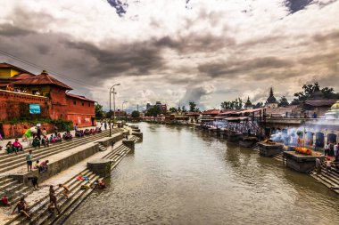 18 Ağustos 2014 - Bagmati Nehri'nin Katmandu, Nepal