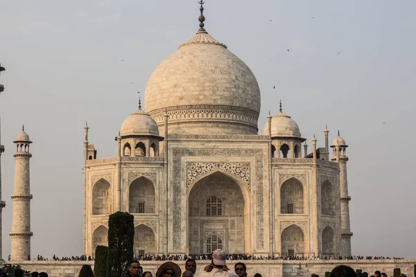 02 de novembro de 2014: Close-up do Taj Mahal em Agra, Índia — Fotografia de Stock