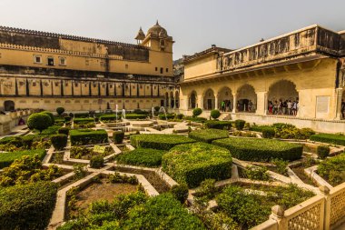 04 Kasım 2014: Bahçeleri Amber Fort Jaipur, Hindistan