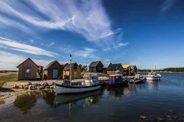 Faro, Gotland - 16 mei 2015: Harbor in Faro in Gotland, Sweden — Stockfoto