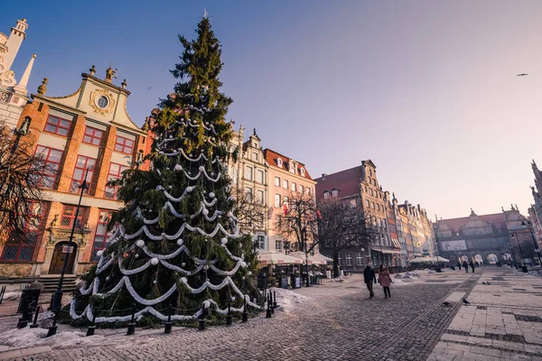 28 января 2017 года: Длинная рыночная площадь Гданьска, Польша — стоковое фото