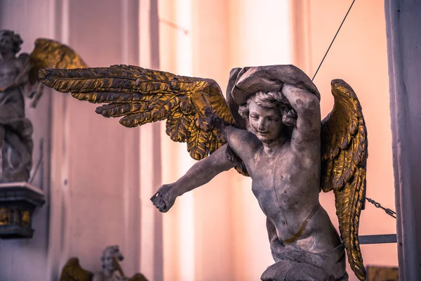 28 de enero de 2017: Ángel dentro de la catedral de Santa María en Gdansk , —  Fotos de Stock
