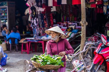 02 Ekim 2014 - tüccar Hoi An, Vietnam