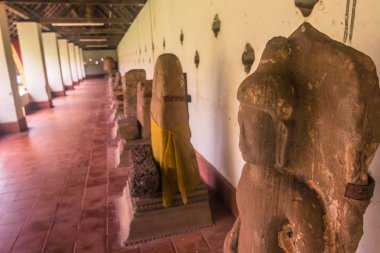 26 Eylül 2014: Buda heykelleri o Luang, Vientiane, Lao içinde