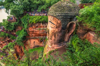 Leshan, Çin - 09 Ağustos 2014: Leshan Buda park Leshan, Çin
