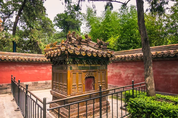 Beijing, Kina - 20 juli, 2014: Trädgårdarna i den förbjudna staden — Stockfoto
