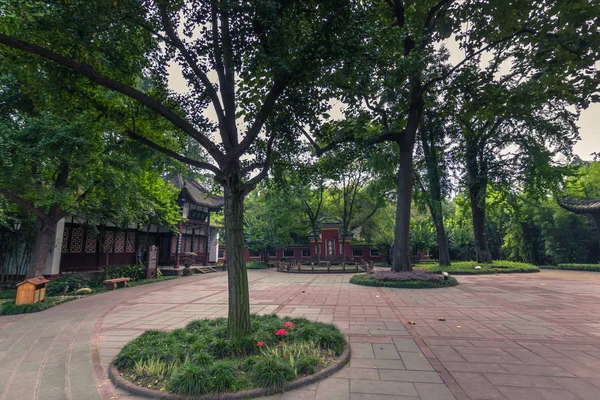 Chengdu, Çin - 10 Ağustos 2014: Pavilion Park Chengdu, Çin