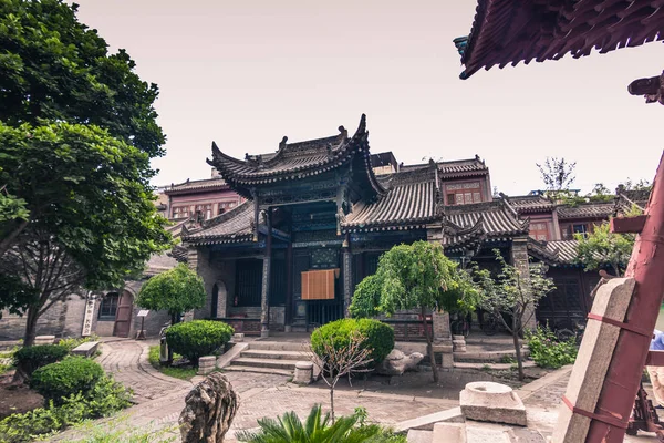 Xi'an, China - 23 juli 2014: Tuinen van de grote moskee van Xi'an — Stockfoto