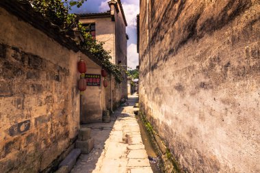 Hongcun, Çin - 28 Temmuz 2014: Hongc eski kasaba sokaklarında