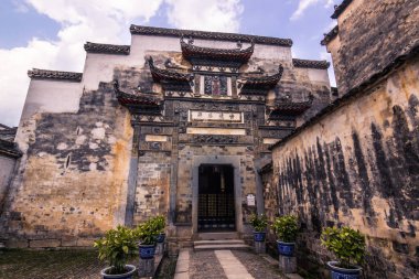 Hongcun, Çin - 28 Temmuz 2014: Hongcun eski kasaba tapınakta