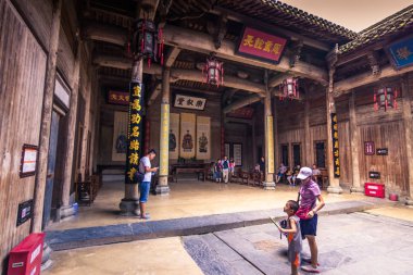 Hongcun, Çin - 28 Temmuz 2014: Hongcu eski kasaba tapınakta