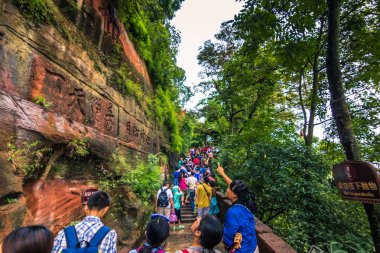 Leshan, Çin - 09 Ağustos 2014: Leshan Buda park Leshan, Çin